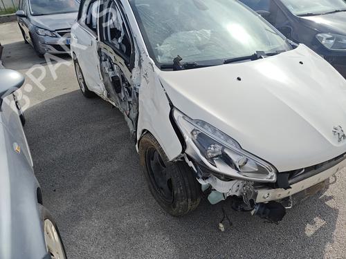 AdBlue tank PEUGEOT 208 I (CA_, CC_) 1.5 BlueHDI 100 | BP29474435M85