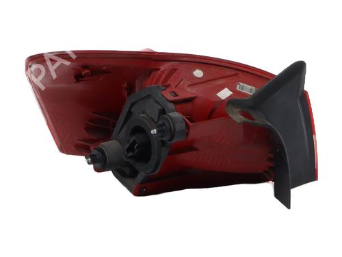 Right taillight CITROËN C5 III (RD_) 2.7 HDi (RDUHZJ) | BP24364997C35 - Image 2