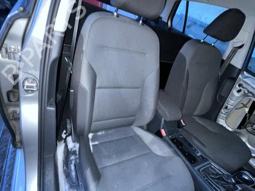 Sæde højre fortil VW GOLF VII (5G1, BQ1, BE1, BE2) 1.6 TDI (105 hp) 31343704