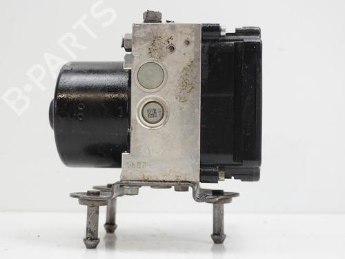 Used ABS pump ABS pump VW TRANSPORTER T5 Van (7HA, 7HH, 7EA, 7EH) 2.0 TDI (140 hp) 18191511 18191511