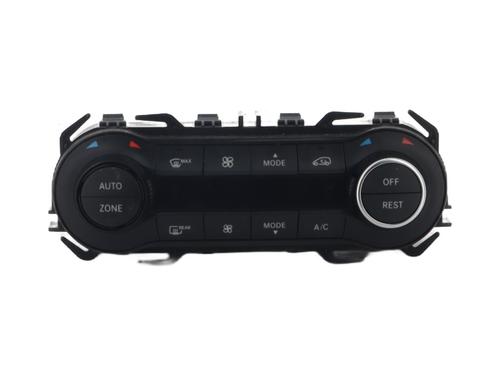 Używane Panel klimatyzacji / ogrzewania INFINITI Q30 2.2 D AWD (170 hp) 30546129