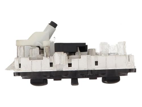 Used Climate control Climate control FORD FOCUS II (DA_, HCP, DP) 1.6 TDCi (90 hp) 19579235 19579235