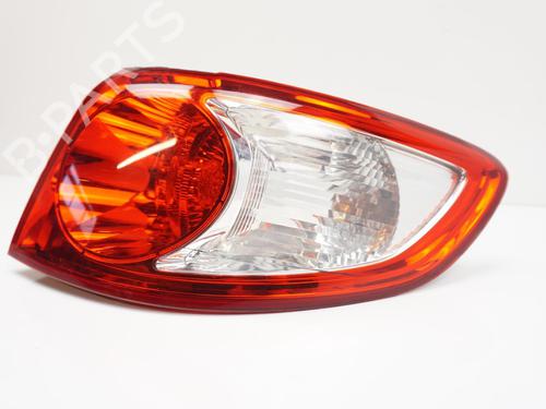Used Right taillight HYUNDAI SANTA FÉ II (CM) 2.2 CRDi GLS 4x4 (150 hp) 18177269