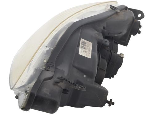 Used Right headlight Right headlight PEUGEOT 607 (9D, 9U) 2.2 HDi (133 hp) 30939732 30939732