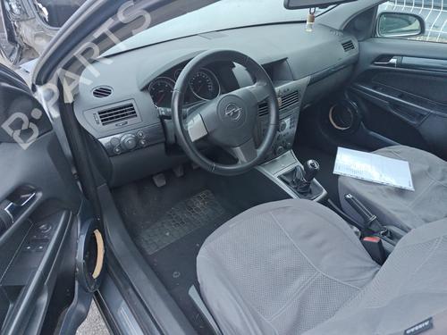 AC-Styringsenhed/Manøvreenhed OPEL ASTRA H GTC (A04) 1.9 CDTi 16V (L08) | BP26661730I5 