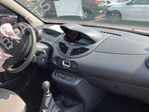 Left front fog light RENAULT TWINGO II (CN0_) 1.2 16V (CN0K, CN0V, CN0A) | BP26933332C30 - Image 13