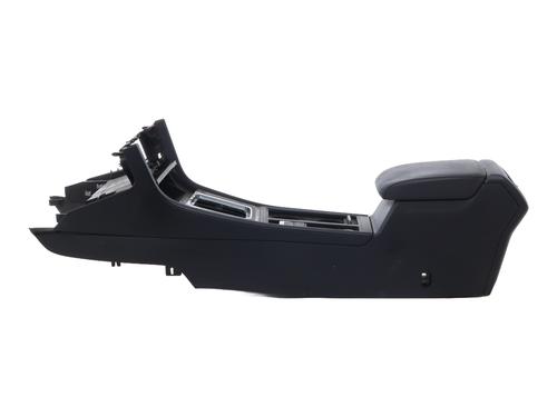 Used Middle console Middle console VW GOLF VII (5G1, BQ1, BE1, BE2) 2.0 R 4motion (300 hp) 28111660 28111660