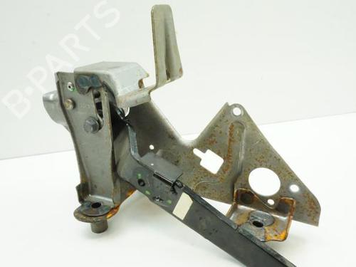 Used Break pedal RENAULT CLIO IV (BH_) 1.5 dCi 75 (75 hp) 19728802