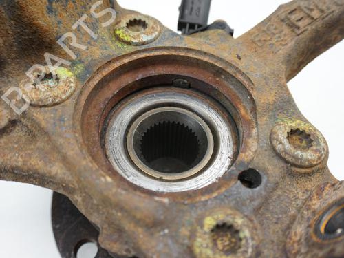 Right front steering knuckle VW GOLF PLUS V (5M1, 521) 1.9 TDI | BP18174680M26 