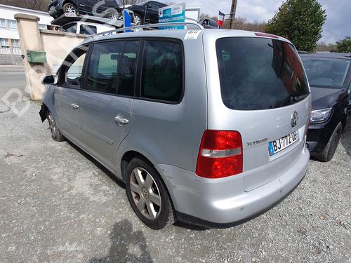 Left taillight VW TOURAN (1T1, 1T2) 2.0 TDI | BP31271937C34 