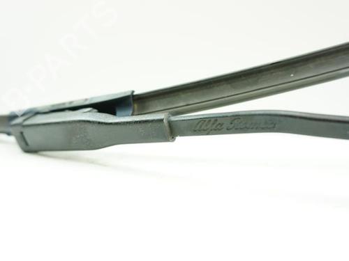 Used Front windshield wiper arm ALFA ROMEO MITO (955_) 1.3 MultiJet (955AXP1A, 955AYC1A) (95 hp) 18193539