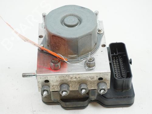 ABS Bremseaggregat RENAULT CAPTUR I (J5_, H5_) 0.9 TCe 90 (90 hp) 18177148
