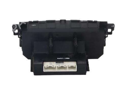 climate-control-toyota-rav-4-ii-_a2_-2000-2001-2002-2003-2004-2005-29919376 main image