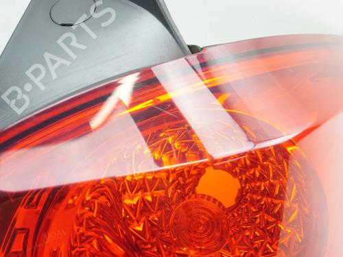 Used Right taillight CHEVROLET CRUZE Hatchback (J305) 1.6 (124 hp) 18196332