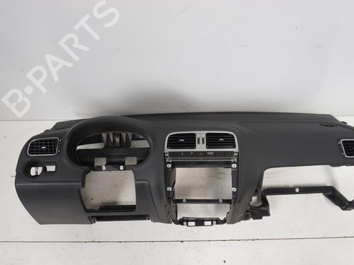 Used Dashboard Dashboard VW POLO V (6R1, 6C1) 1.4 (6R1) (85 hp) 19730458 19730458