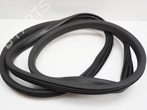 Used Rubber door seal RENAULT CLIO IV (BH_) 0.9 TCe 90 (BHNF, BHMA, BHMH, BHJK, BHJR) (90 hp) 18180658