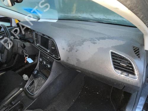 Used Dashboard SEAT LEON (5F1) 2.0 TDI (150 hp) 20220110
