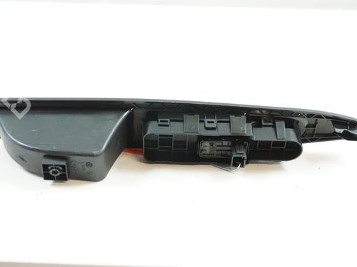 Used Right front window switch Right front window switch CITROËN C4 Coupe (LA_) 1.6 HDi (90 hp) 18192312 18192312