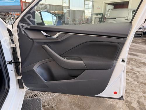 forreste-hjre-bekldning-skoda-scala-nw1-2019-36647578 main image