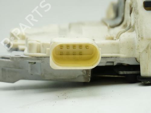 Front left lock AUDI A4 B7 (8EC) 2.0 TFSI quattro 107837063CD