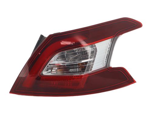 Used Right taillight PEUGEOT 308 II (LB_, LP_, LW_, LH_, L3_) 1.6 HDi 100 (99 hp) 32724120
