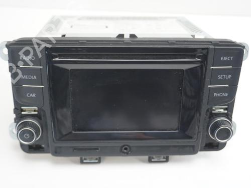 Used Radio Radio VW POLO V (6R1, 6C1) 1.2 TSI 16V (90 hp) 19729260 19729260