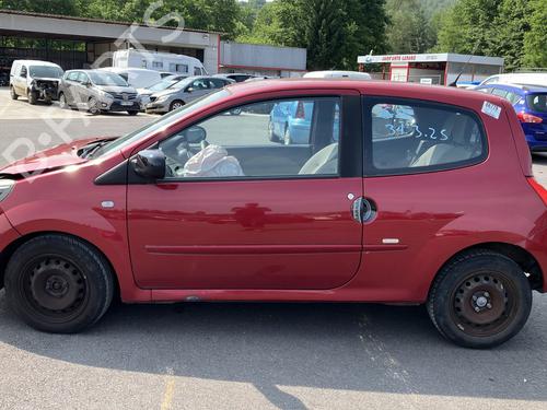 Left front fog light RENAULT TWINGO II (CN0_) 1.2 16V (CN0K, CN0V, CN0A) | BP26933332C30 - Image 10