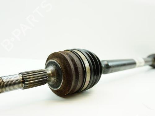 Used Right front driveshaft PEUGEOT 308 I (4A_, 4C_) 1.6 HDi (109 hp) 18173930