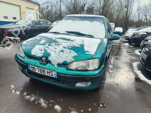 Left headlight PEUGEOT 106 II (1A_, 1C_) 1.1 i | BP27266162C28 