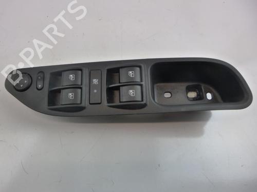 Used Switch FIAT TIPO Hatchback (356_, 357_) 1.4 LPG (356HXF1B) (120 hp) 18186091