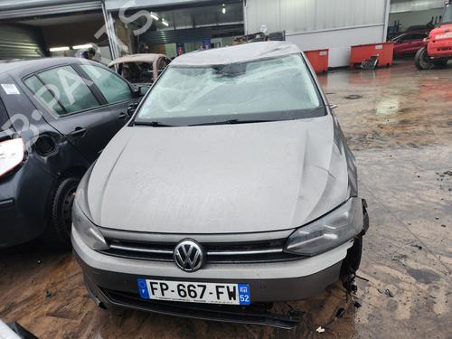 Brugte VW POLO VI (AW1, BZ1, AE1) 1.0 MPi (80 hp) 4439940