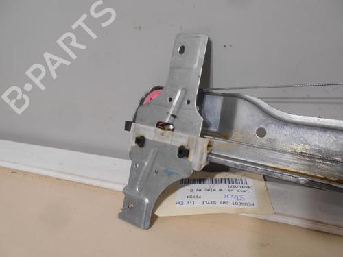 Front right window mechanism PEUGEOT 208 I (CA_, CC_) 1.2 VTI 82 | BP18186140C23 