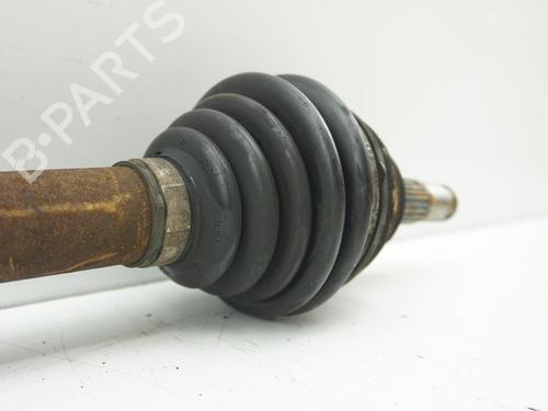 Used Left front driveshaft PEUGEOT 3008 I MPV (0U_) 1.2 (131 hp) 18171655