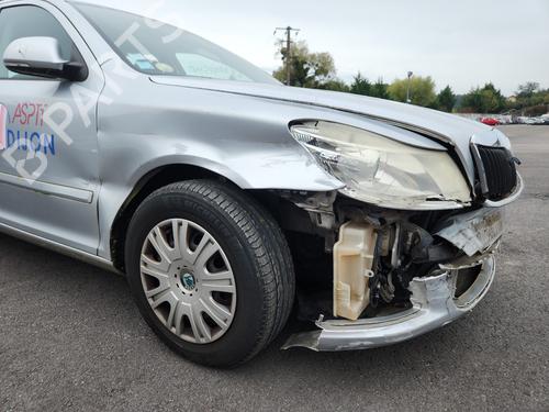 Left headlight SKODA OCTAVIA II Combi (1Z5) 1.9 TDI | BP32440575C28 - Image 14