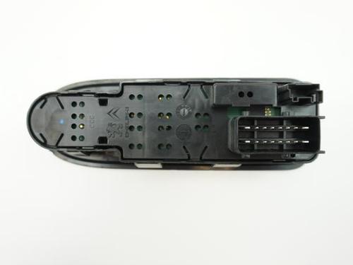 Interrupteur de vitre avant gauche CITROËN C3 II (SC_) 1.4 HDi 70 (SC8HZC, SC8HR0, SC8HP4) (68 hp) 18185339