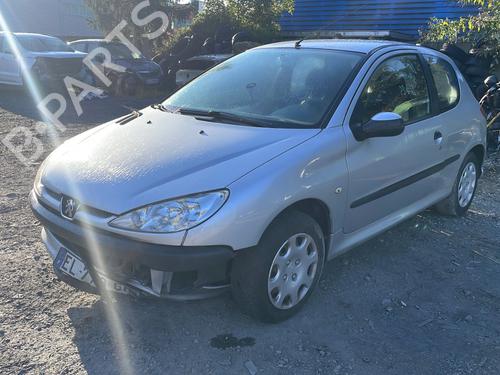 Scheinwerfer links PEUGEOT 206 Hatchback (2A/C) 1.4 HDi eco 70 | BP31025562C28 