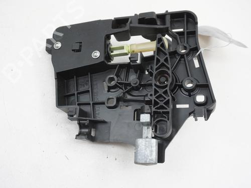 front-right-exterior-door-handle-peugeot-1007-km_-14-hdi-00009138e0-2005-19680061 main image