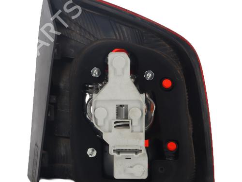 Left taillight SKODA OCTAVIA II Combi (1Z5) 1.9 TDI | BP32440574C34