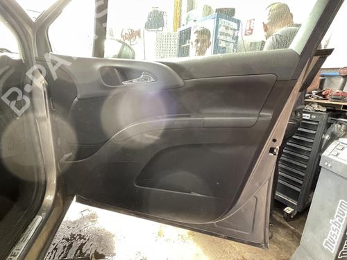 Used Front right panel OPEL MERIVA B MPV (S10) 1.4 (75) (120 hp) 29040321