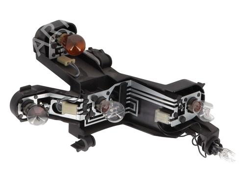 Used Lamp holder BMW 5 (E60) 520 i (170 hp) 18194609
