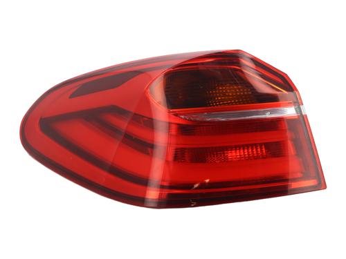 Used Left taillight BMW X4 (F26) xDrive 20 d (190 hp) 31378929
