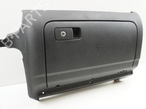 Used Glove box VW GOLF VI (5K1) 1.6 TDI (105 hp) 18193119