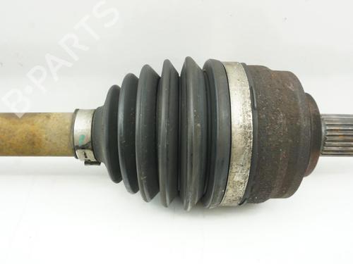 Used Right front driveshaft RENAULT CLIO V (B7_) 1.5 Blue dCi 85 (B7AG) (86 hp) 18183313