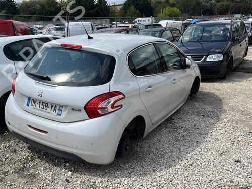 Right taillight PEUGEOT 208 I (CA_, CC_) 1.2 VTI 82 | BP28304277C35 