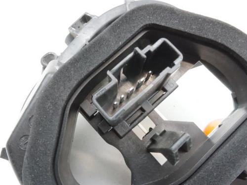 Used Lamp holder Lamp holder PEUGEOT 208 I (CA_, CC_) 1.2 VTI 82 (82 hp) 22071993 22071993