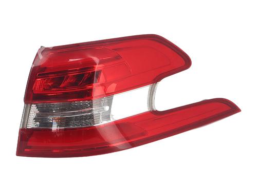 Used Right taillight PEUGEOT 308 SW II (LC_, LJ_, LR_, LX_, L4_) 1.6 BlueHDi 120 (120 hp) 28806323