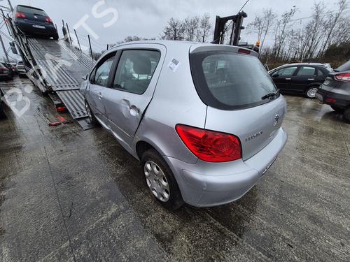 Used Parts PEUGEOT 307 (3A/C) 1.6 HDi (90 hp) 4447516