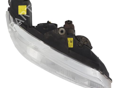 Right headlight PEUGEOT 406 (8B) 2.1 TD 12V | BP30618521C29 