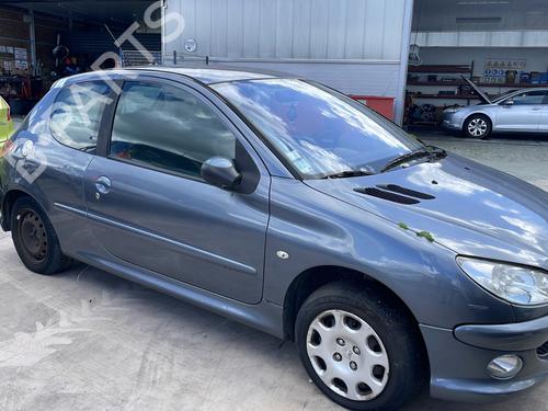 Grill PEUGEOT 206 Hatchback (2A/C) 1.4 HDi eco 70 | BP29585537C40 