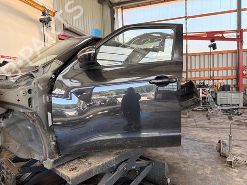 Used Left front door Left front door 36801729 36801729